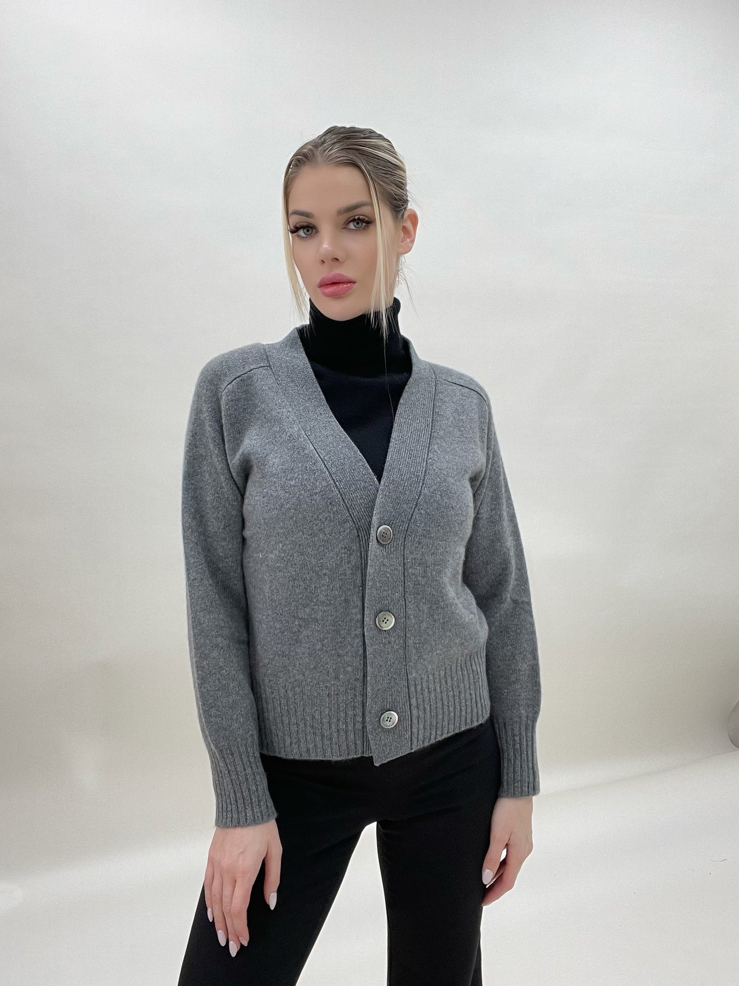 FW2024 Bottomed V Neck Cardigan